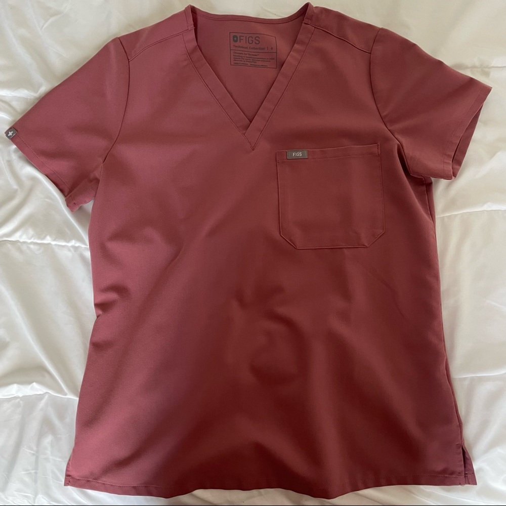 figs mauve Catarina scrub top